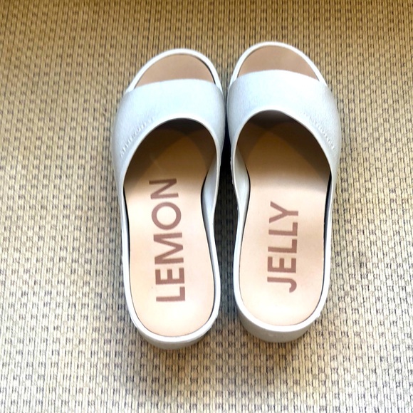 Lemon Jelly shoes, champagne color, size 37 (7) - Picture 1 of 8